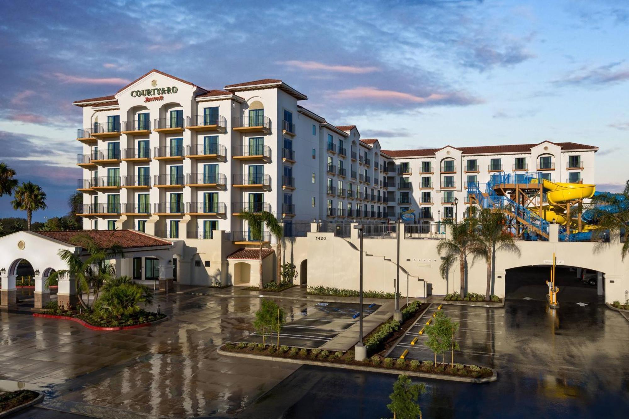 Courtyard Anaheim Theme Park Entrance Hotel Екстериор снимка