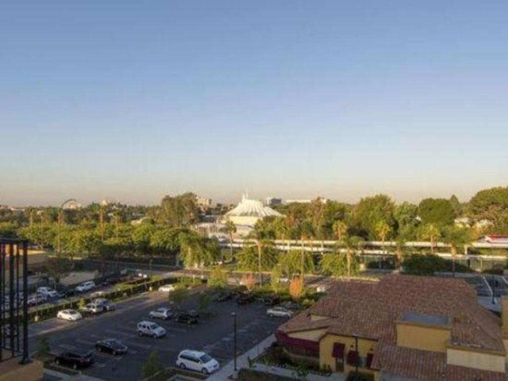Courtyard Anaheim Theme Park Entrance Hotel Екстериор снимка