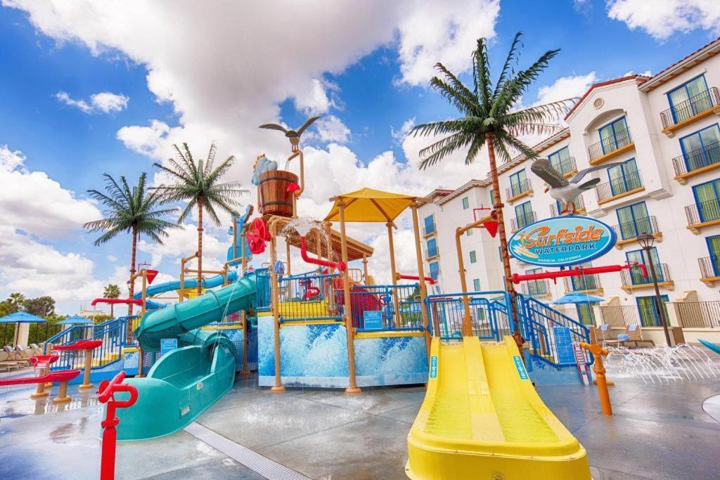 Courtyard Anaheim Theme Park Entrance Hotel Екстериор снимка