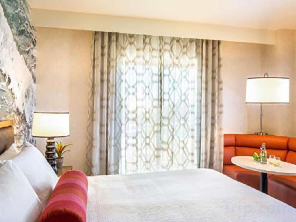 Courtyard Anaheim Theme Park Entrance Hotel Екстериор снимка